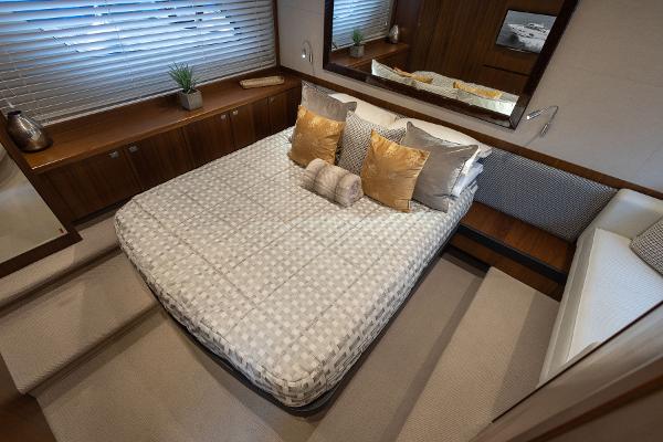 Princess Motor Yacht Sales - Used Princess V52