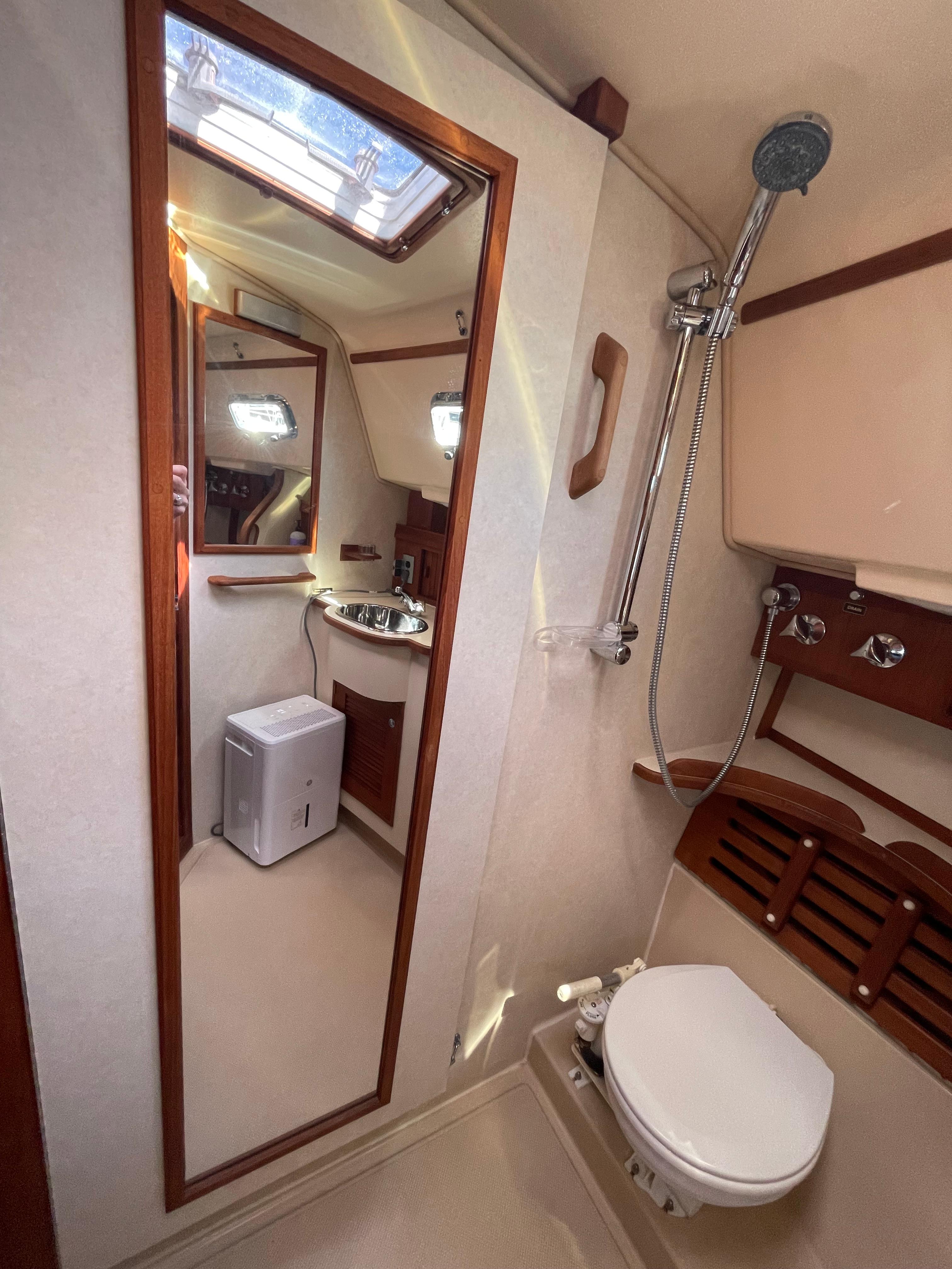Island Packet-380 2002 -WA-US-9769169 | Thumbnail