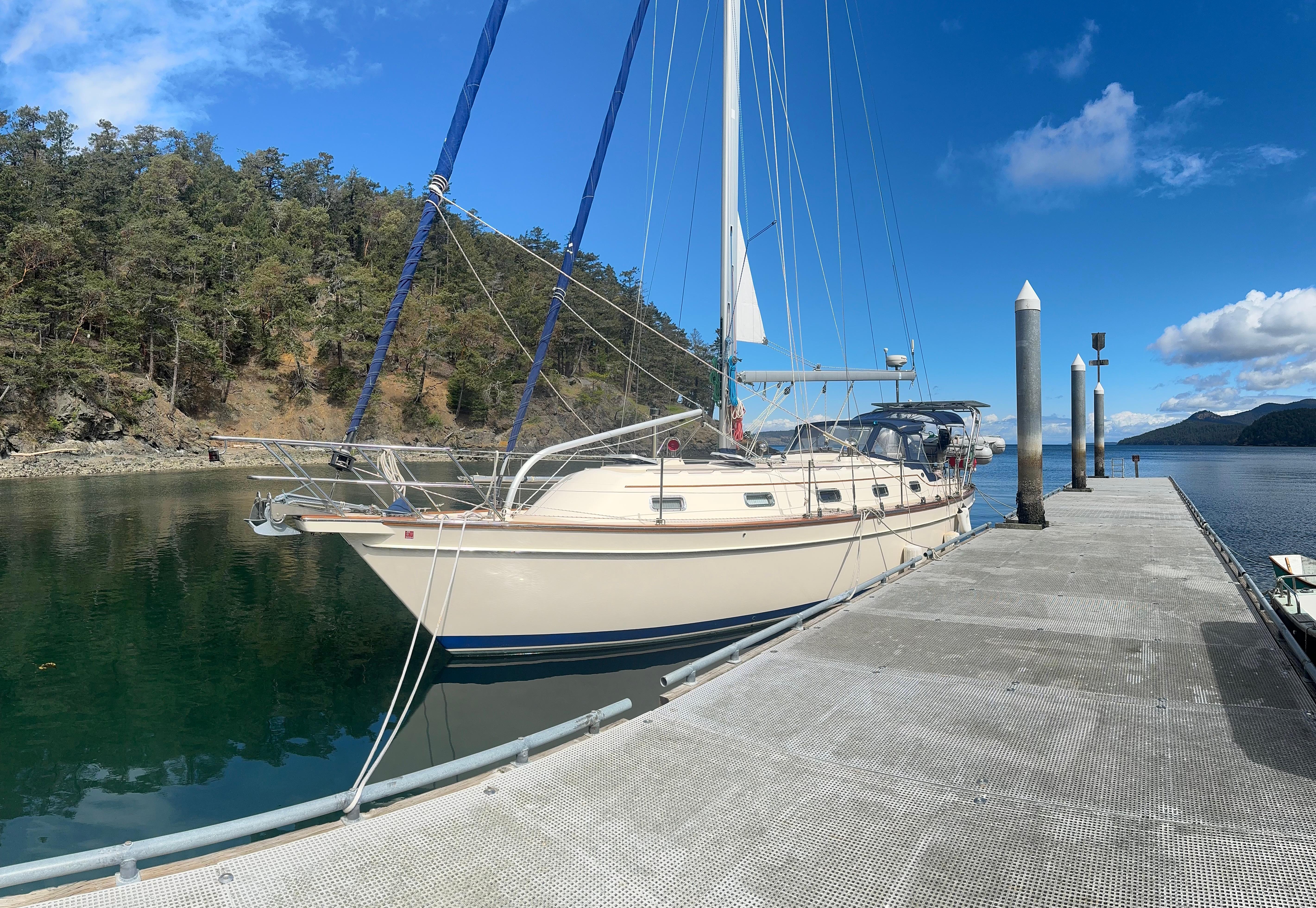 Island Packet-380 2002 -WA-US-9769169 | Thumbnail