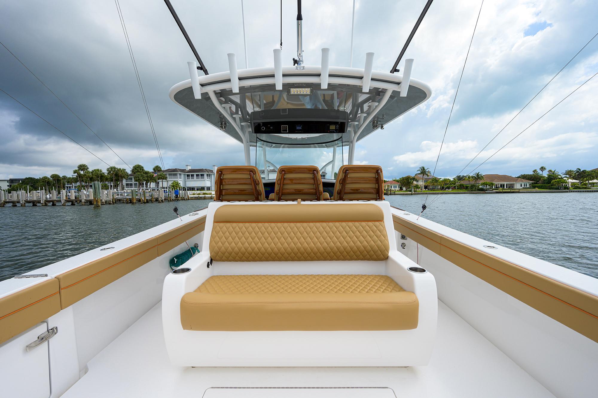 Valhalla 41 Reel Time - Aft Facing Seating