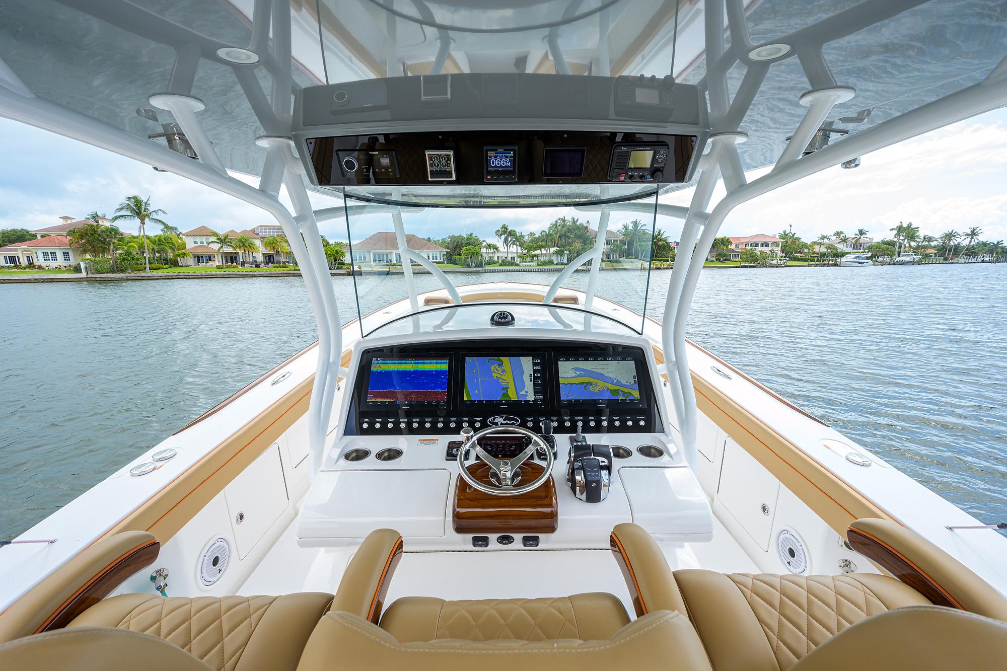 2021 Stuart v41 center console