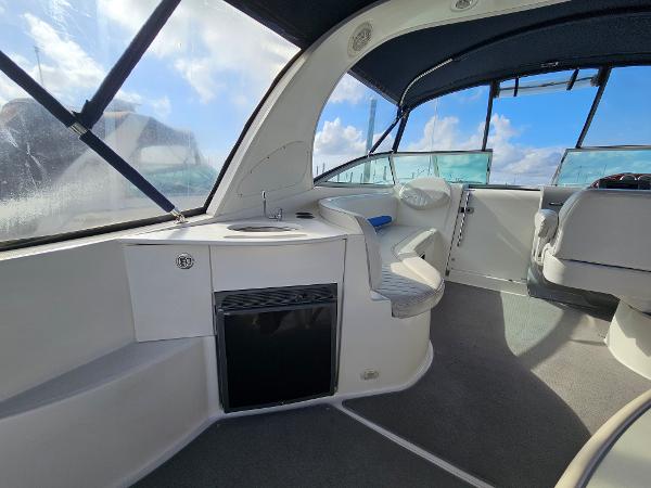 32' Bayliner, Listing Number 100910583, Image No. 6