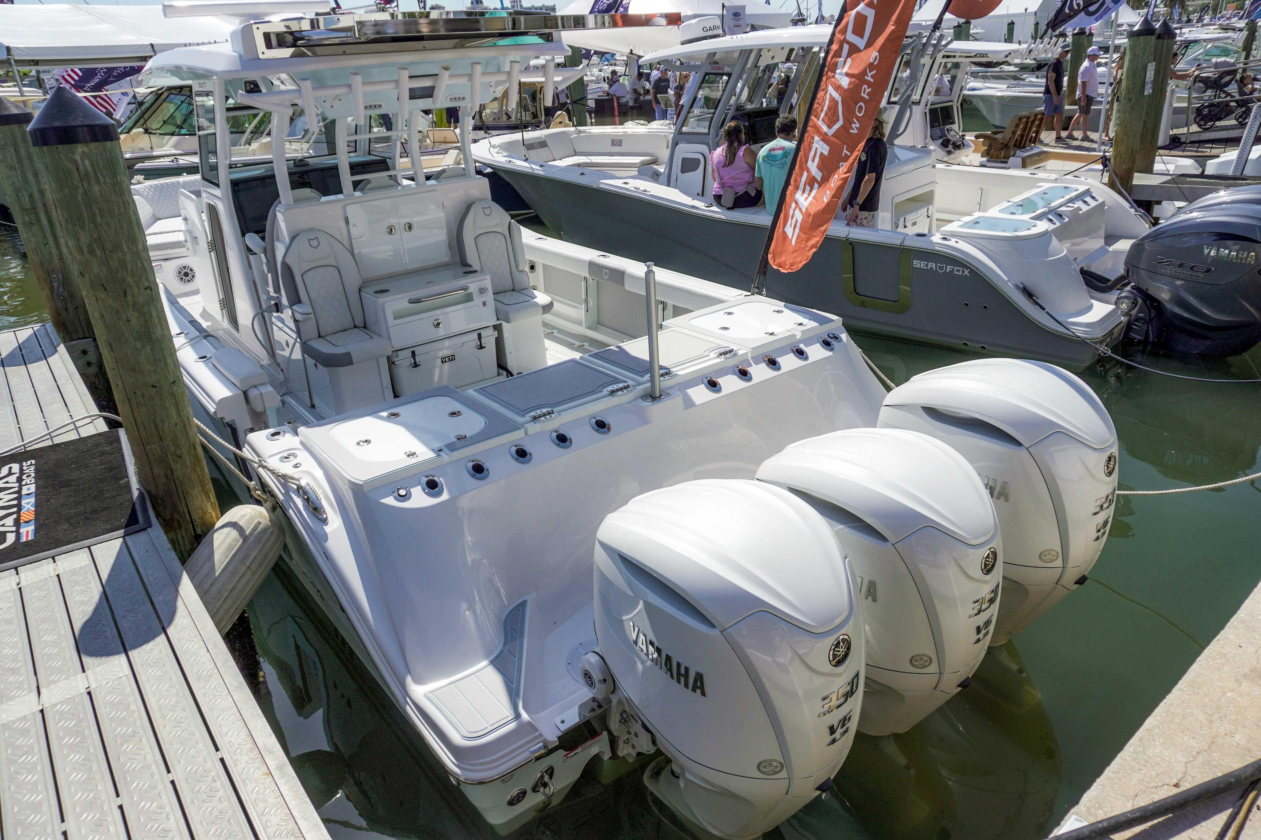 2026-sea-fox-368-commander-power-9779174-20250514135509640-1_XLARGE