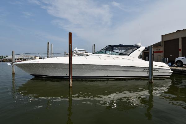 47' Four Winns, Listing Number 100902083, - Photo No. 1