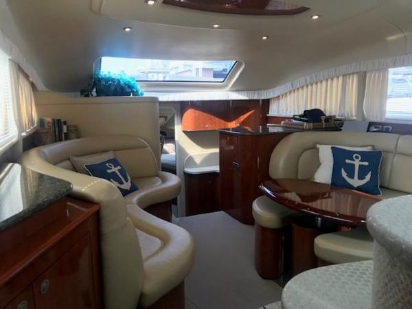 2004 Sea Ray boat for sale, model of the boat is 390 Motor Yacht & Image # 9 of 49