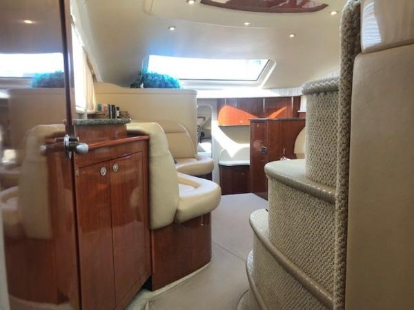 2004 Sea Ray boat for sale, model of the boat is 390 Motor Yacht & Image # 20 of 49