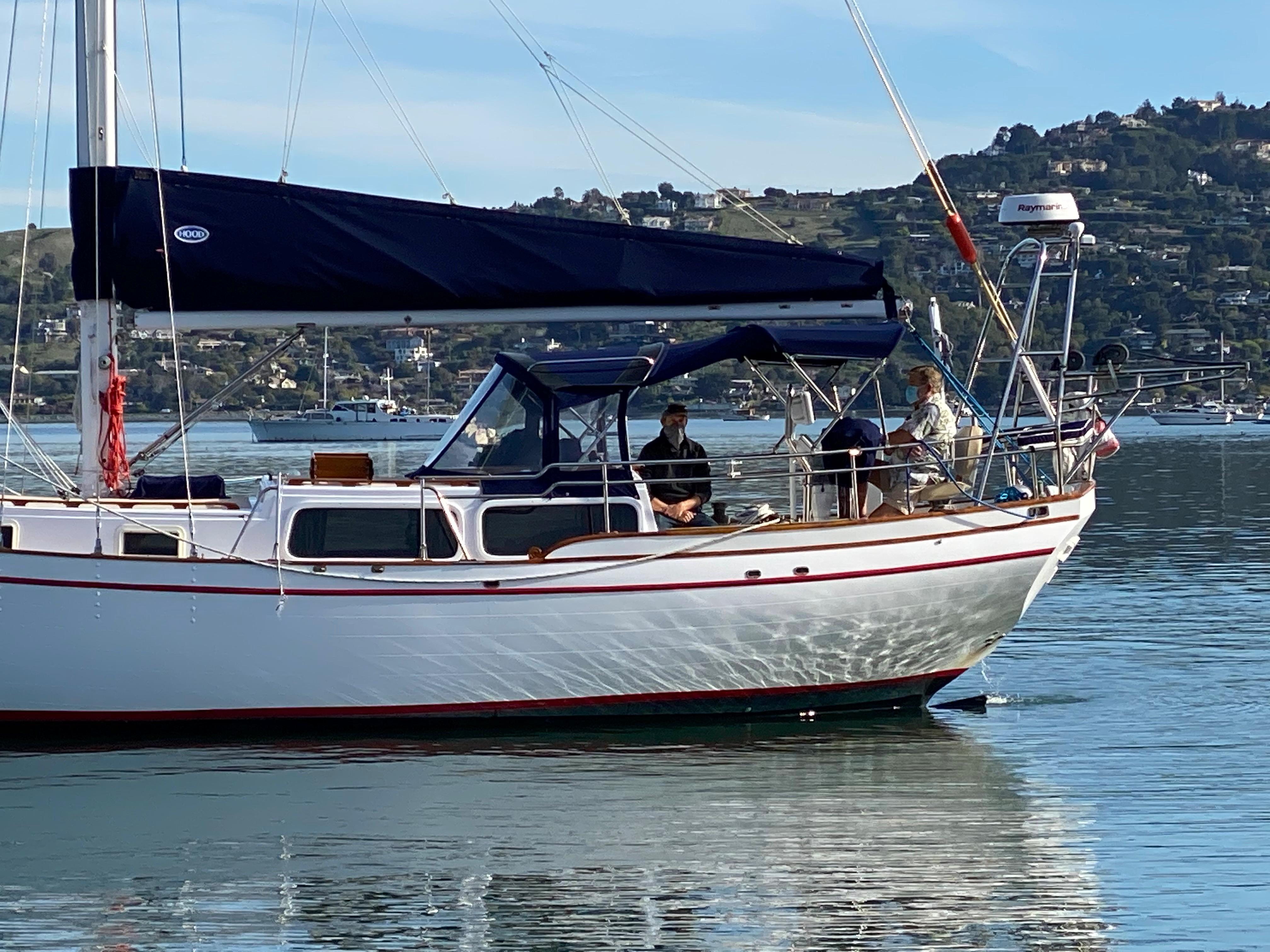 thompson 38 yacht