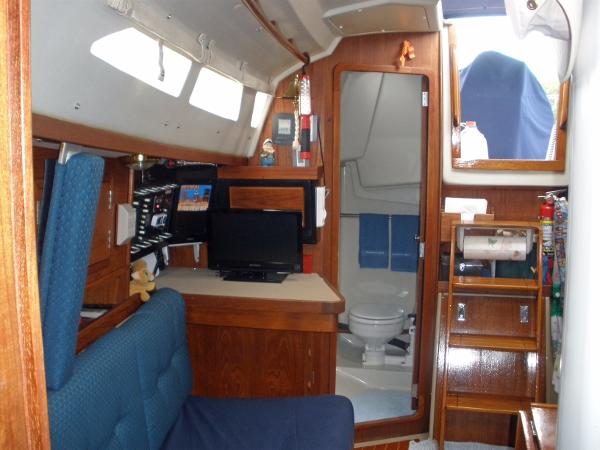 30' C & C Yachts, Listing Number 100916849, Image No. 10