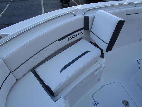 2021 Blackfin boat for sale, model of the boat is 222CC & Image # 24 of 40