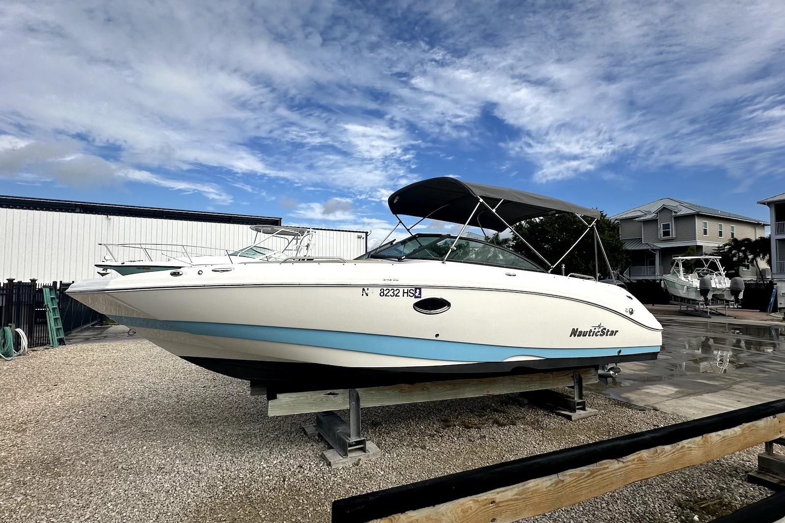 F 10544 RC Knot 10 Yacht Sales F 10544 RC Knot 10 Yacht Sales