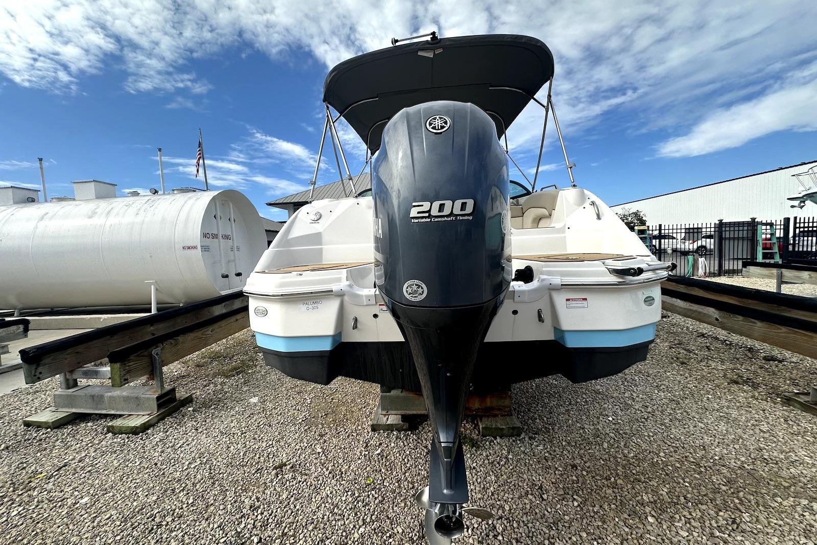 F 10544 RC Knot 10 Yacht Sales F 10544 RC Knot 10 Yacht Sales