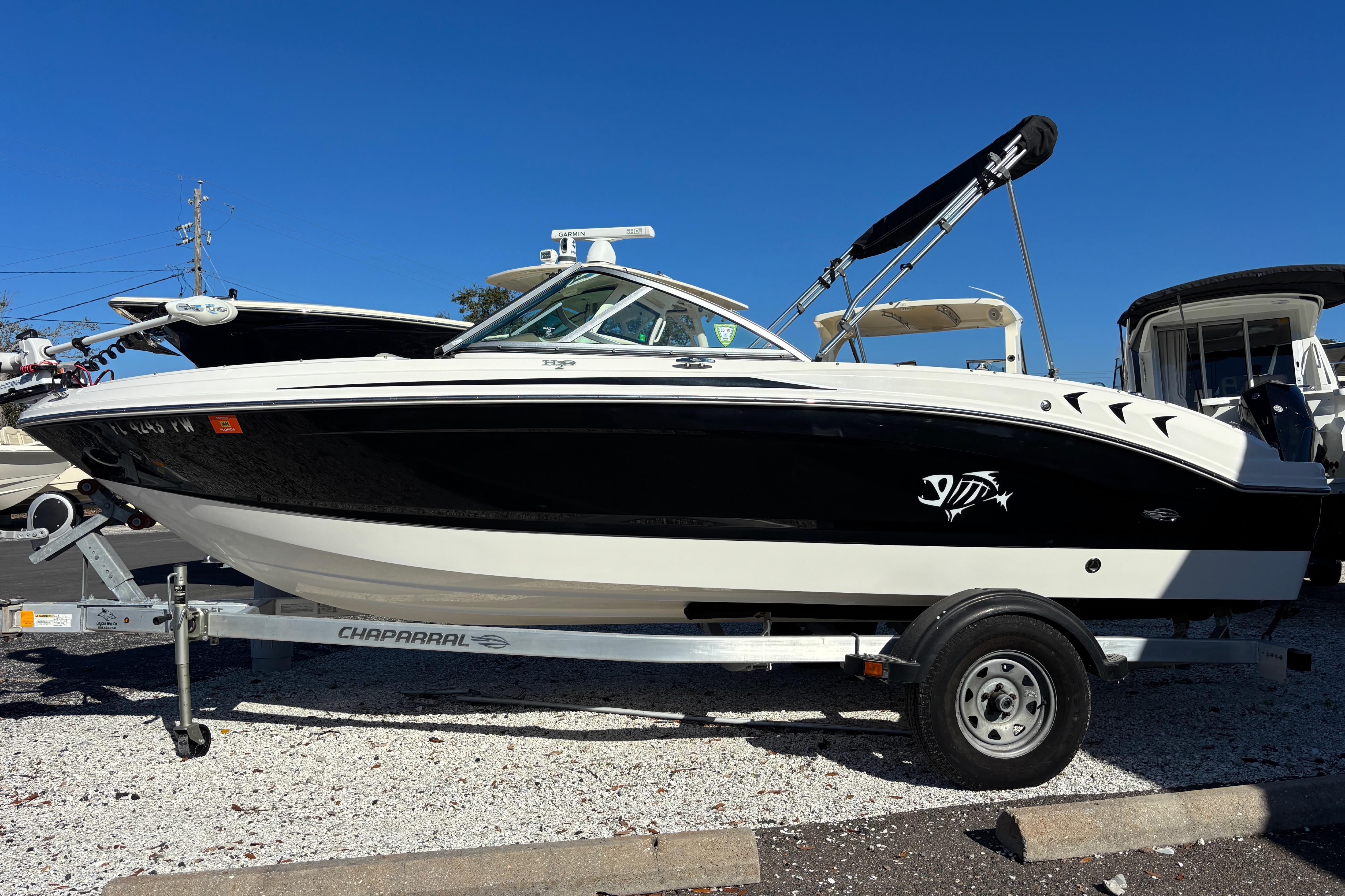 2015 Chaparral 19 H2O Ski & Fish-2