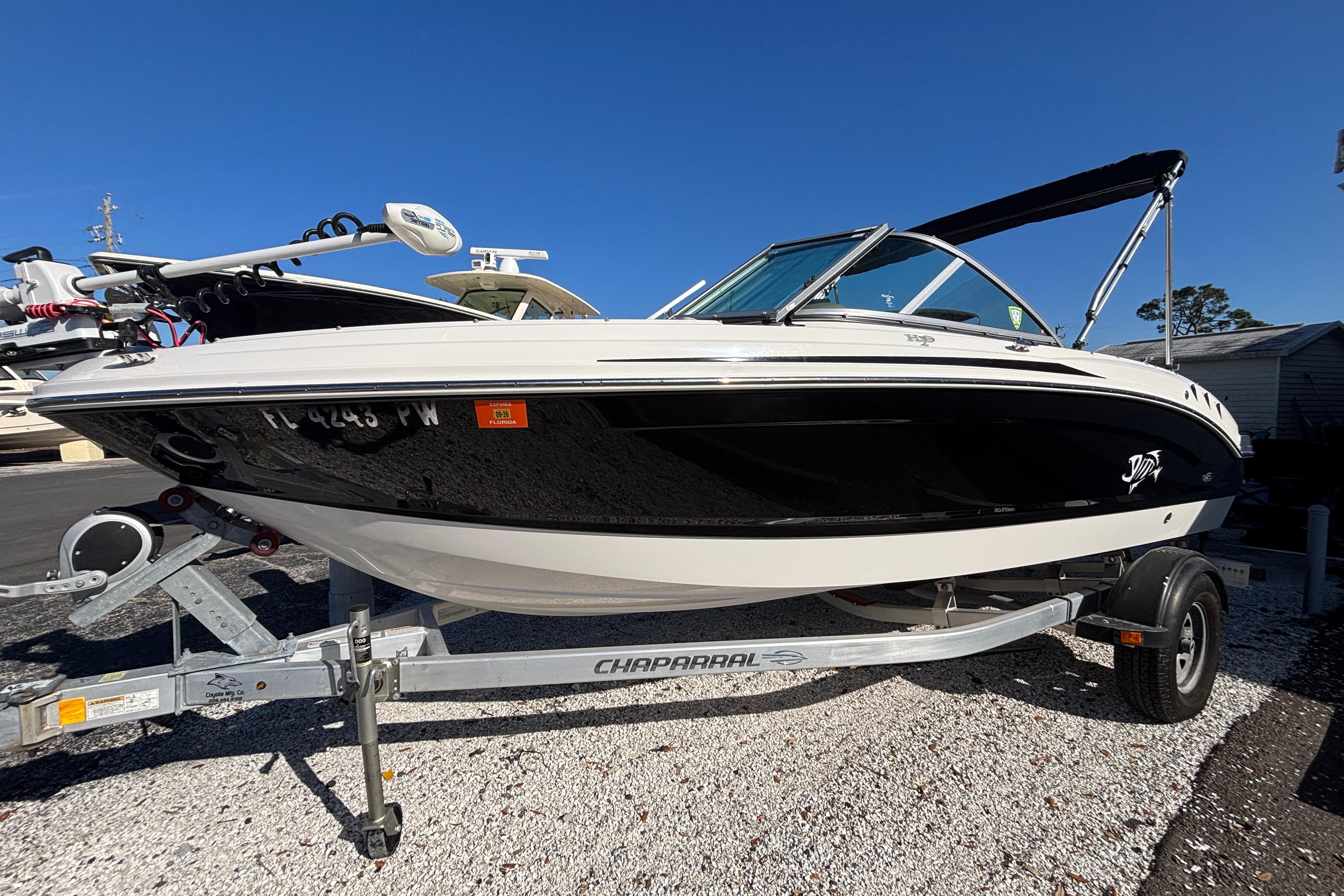 2015 Chaparral 19 H2O Ski & Fish-3