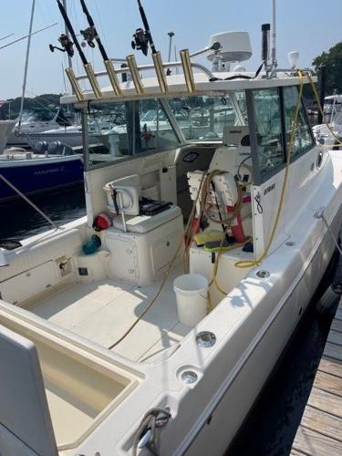 2006 World Cat boat for sale, model of the boat is 27 HT & Image # 3 of 15