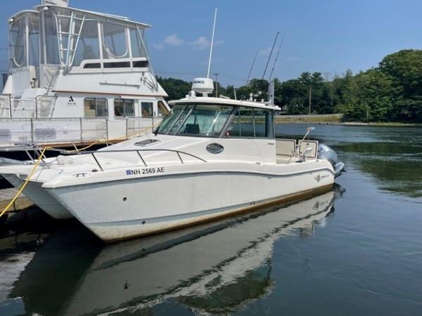 2006 World Cat boat for sale, model of the boat is 27 HT & Image # 14 of 15