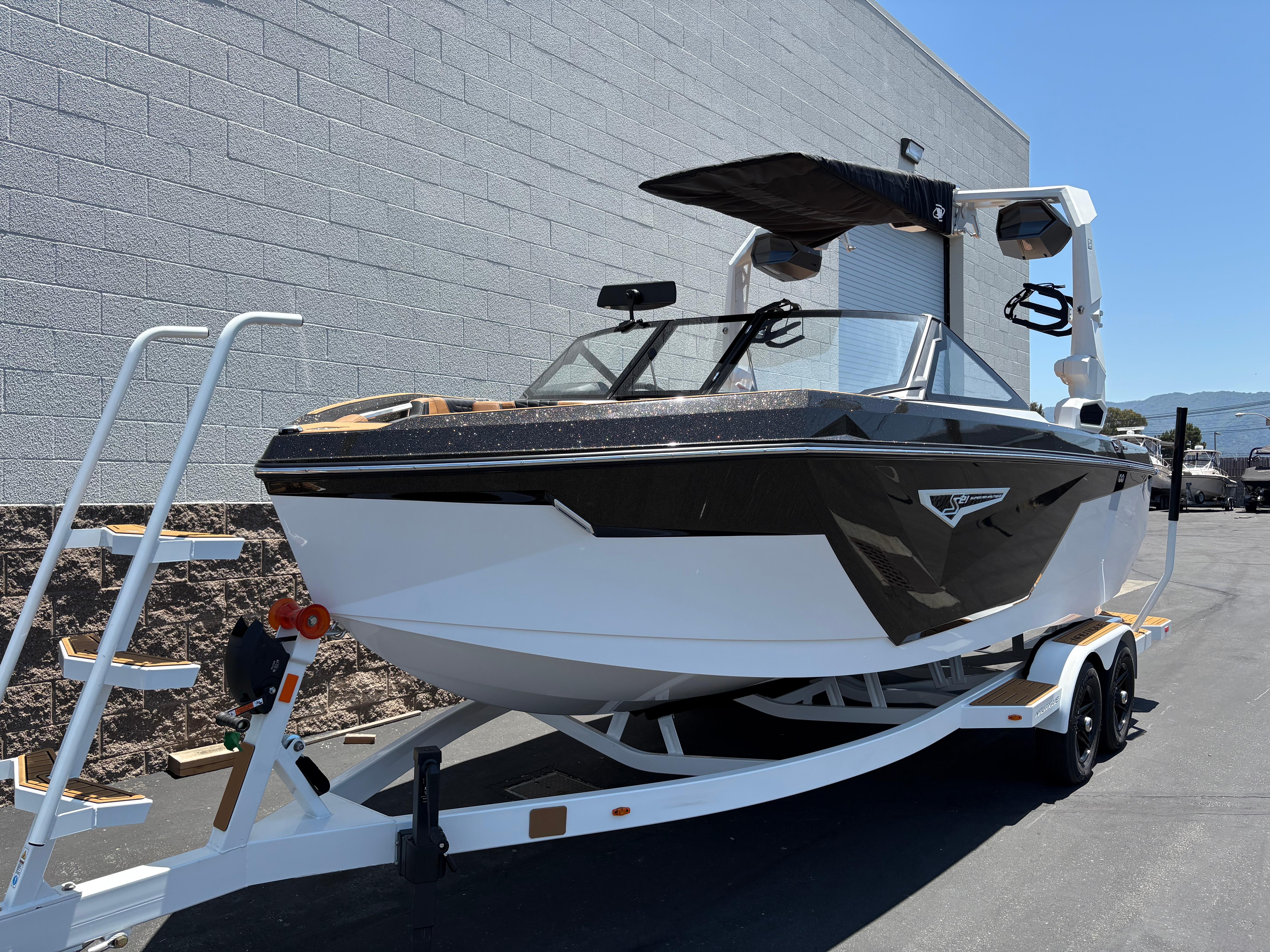 2025 Nautique Super Air Nautique S21 #N7024C inventory image at Sun Country Marine Group, San Jose-Campbell