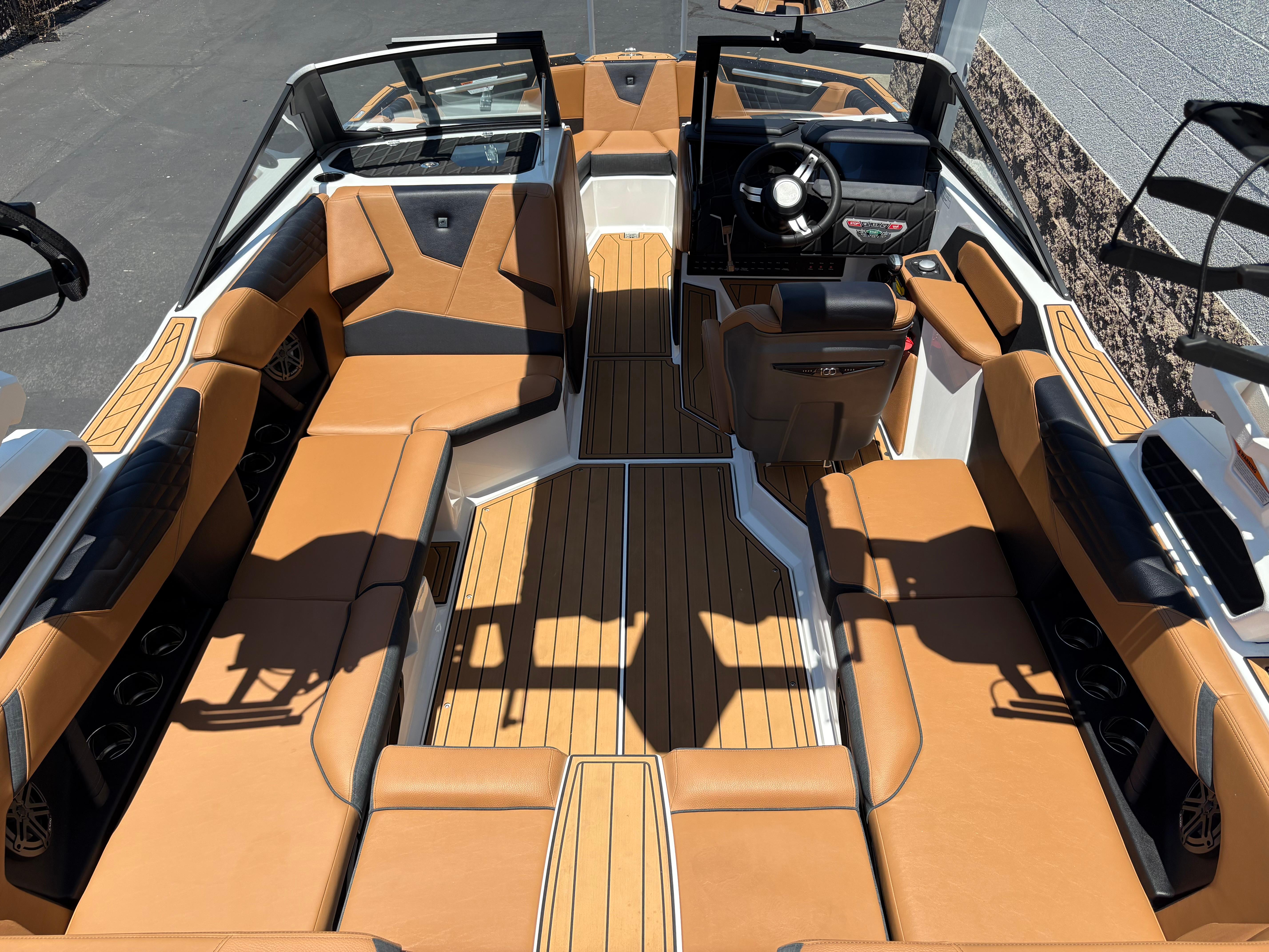 2025 Nautique Super Air Nautique S21 #N7024C inventory image at Sun Country Marine Group, San Jose-Campbell