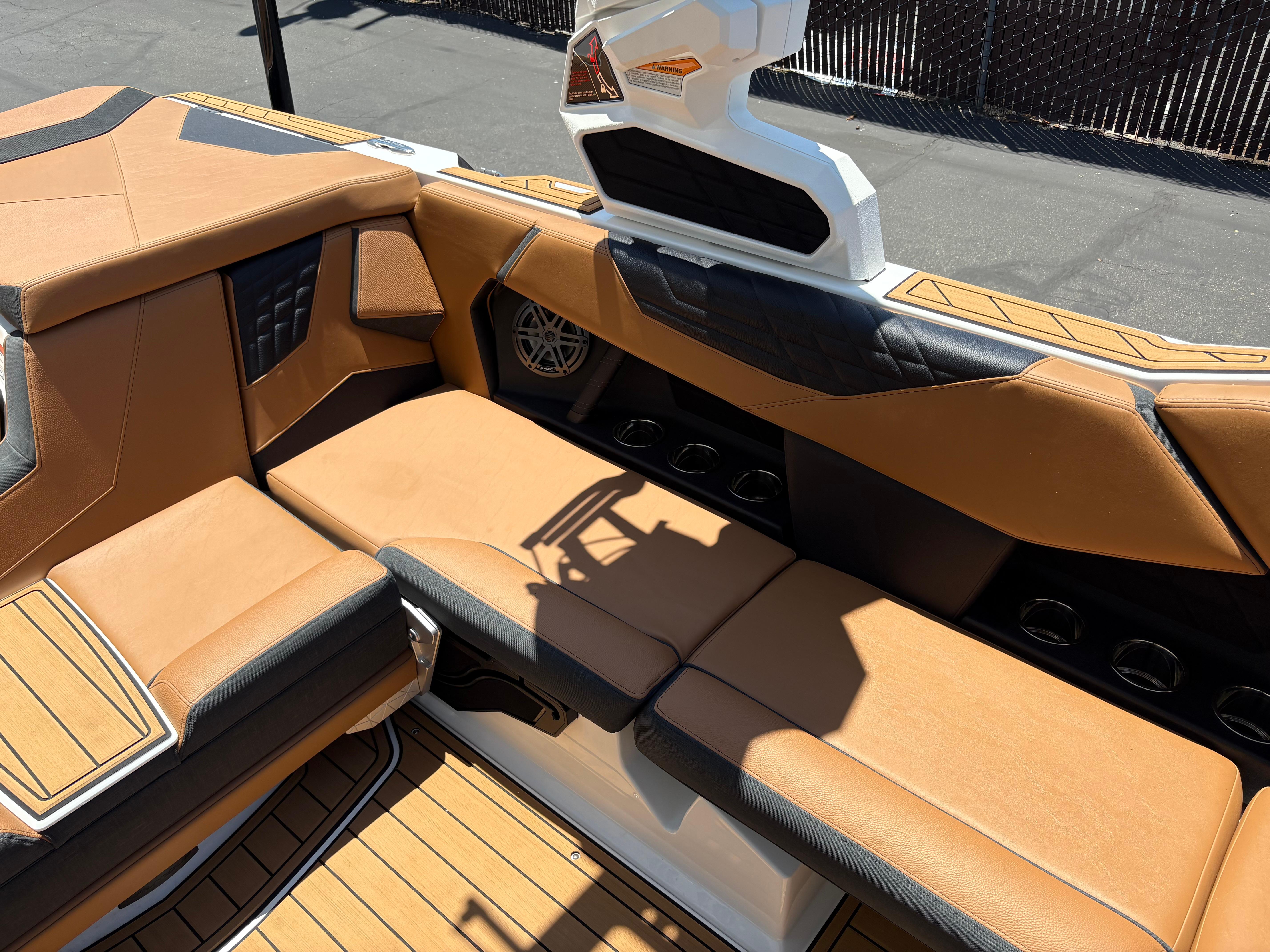 2025 Nautique Super Air Nautique S21 #N7024C inventory image at Sun Country Marine Group, San Jose-Campbell