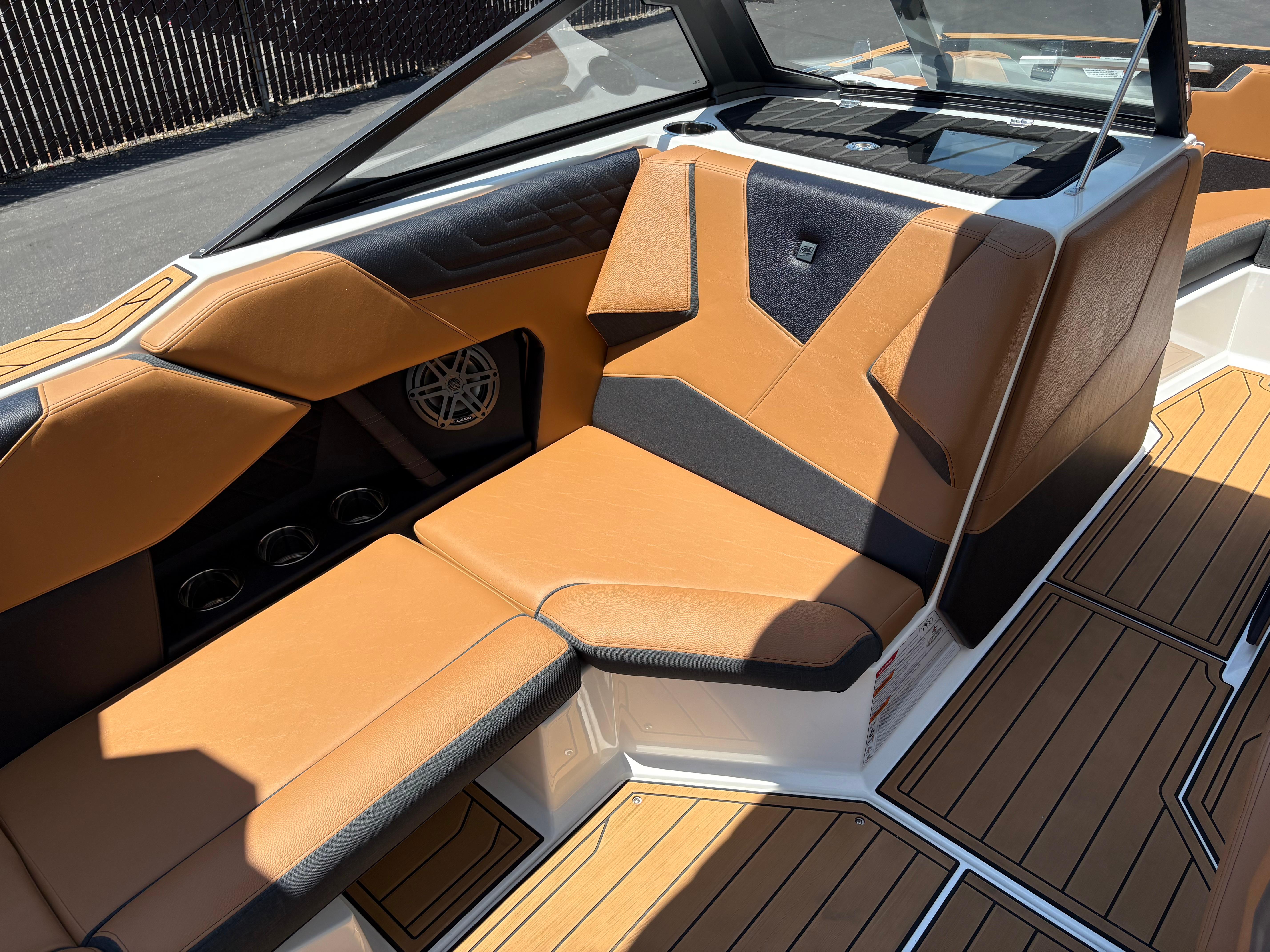 2025 Nautique Super Air Nautique S21 #N7024C inventory image at Sun Country Marine Group, San Jose-Campbell