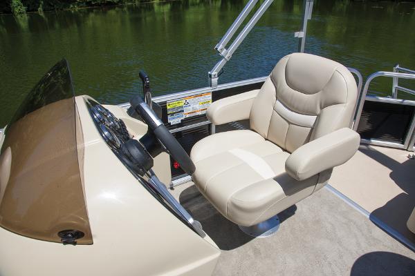 2014 Sweetwater boat for sale, model of the boat is 2086 & Image # 3 of 6