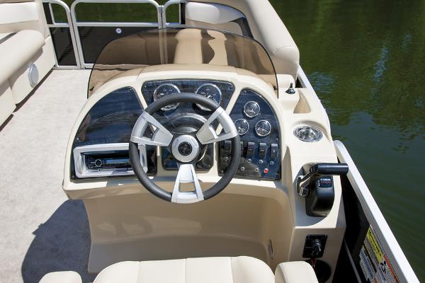 2014 Sweetwater boat for sale, model of the boat is 2086 & Image # 4 of 6