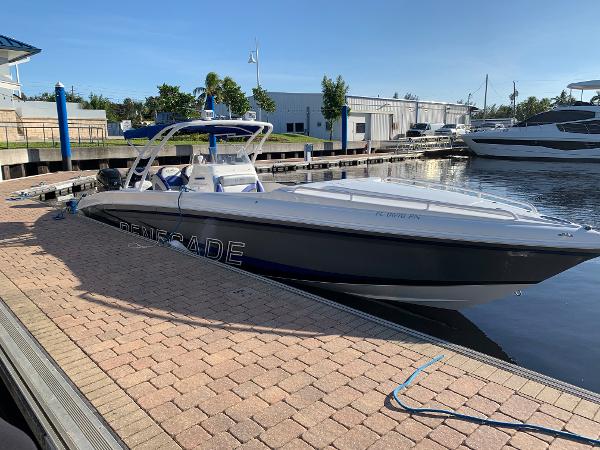 33' Renegade, Listing Number 100879606, - Photo No. 3