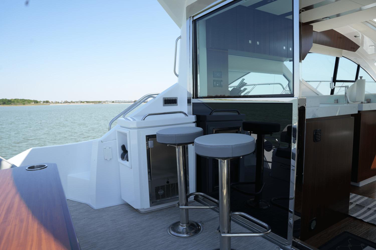 2022-cruisers-yachts-54-cantius-power-9729215-978294373-0-150520250826-20