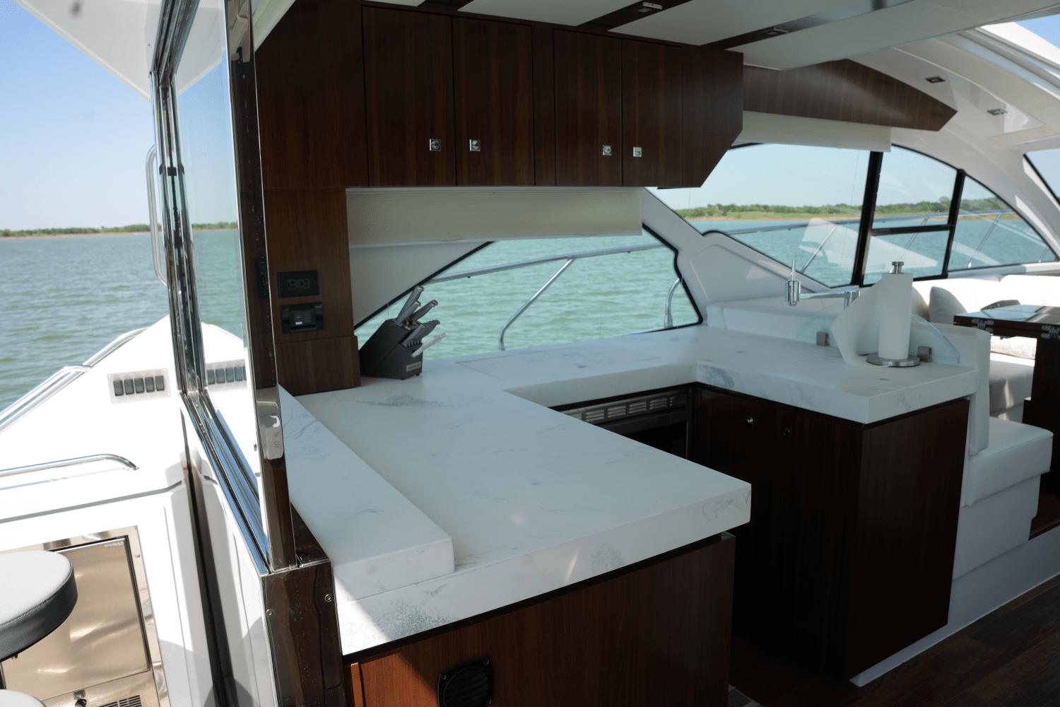 2022-cruisers-yachts-54-cantius-power-9729215-978294389-0-150520250826-28