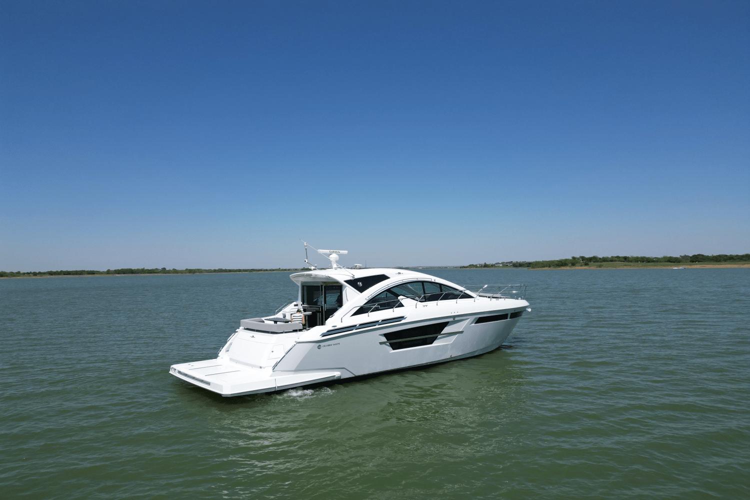 2022-cruisers-yachts-54-cantius-power-9729215-978294392-0-150520250826-2