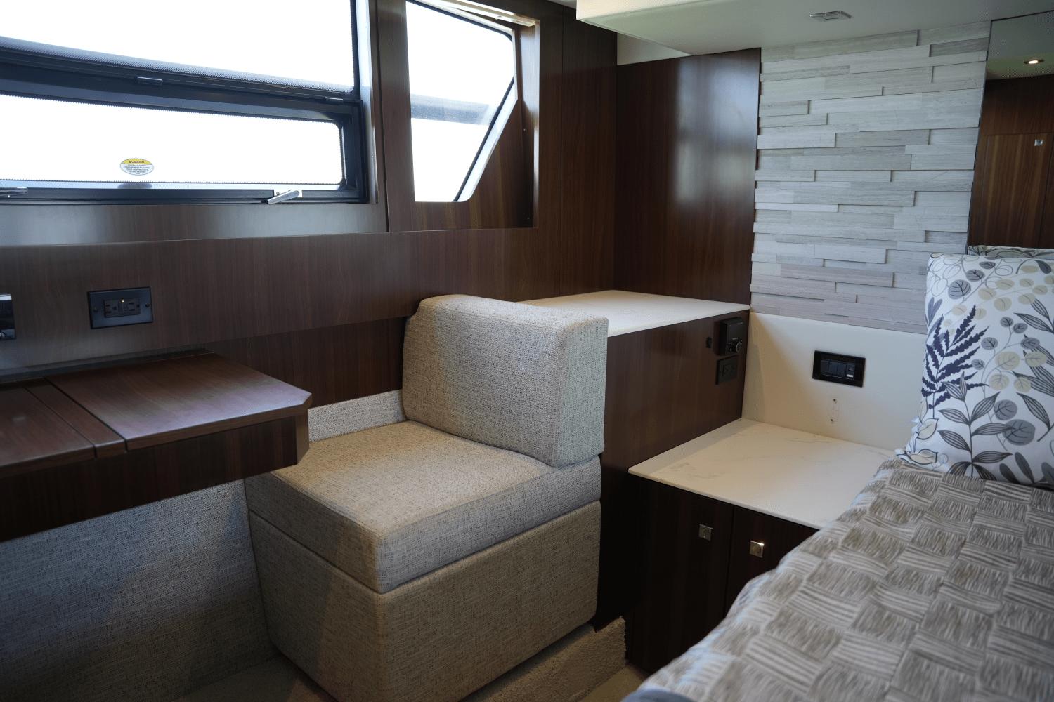 2022-cruisers-yachts-54-cantius-power-9729215-978294393-0-150520250827-65