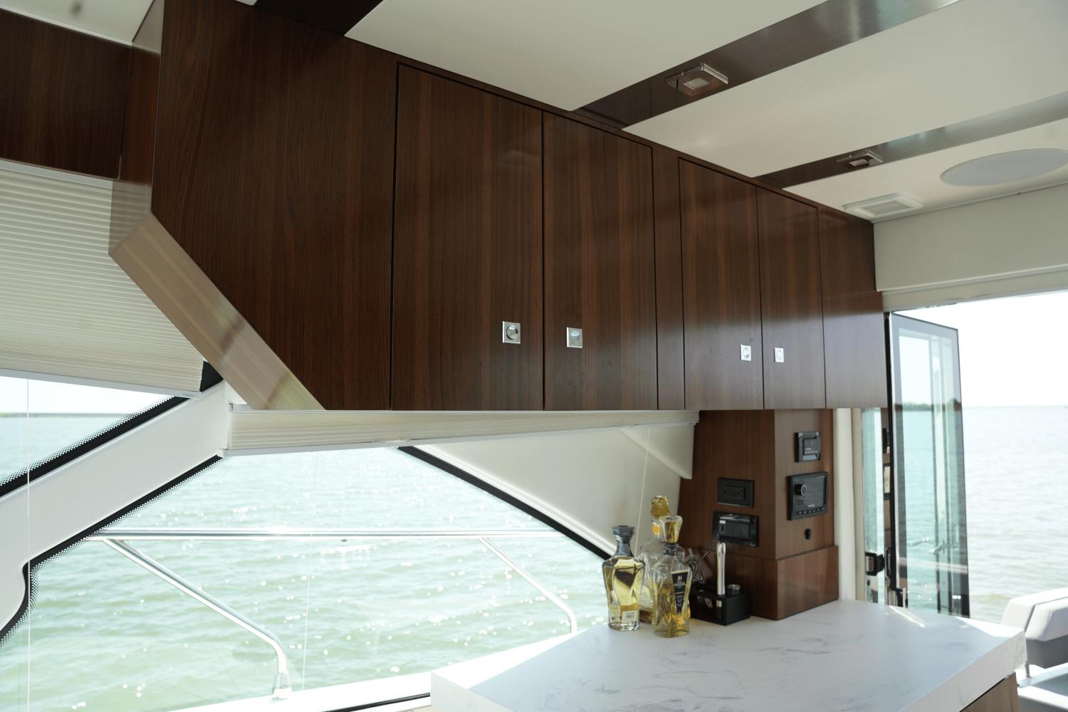 2022-cruisers-yachts-54-cantius-power-9729215-978294409-0-150520250826-26