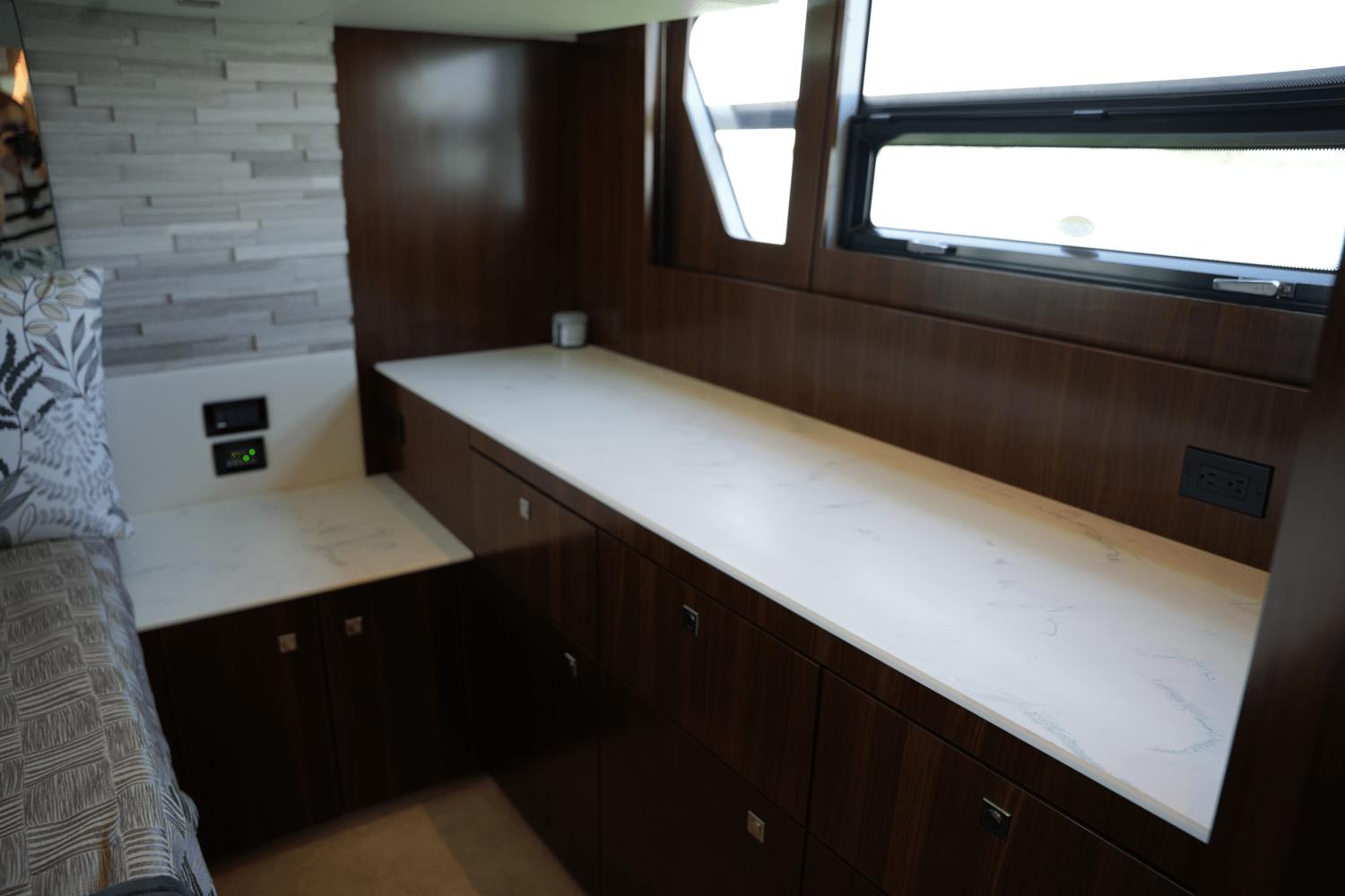 2022-cruisers-yachts-54-cantius-power-9729215-978294415-0-150520250827-63