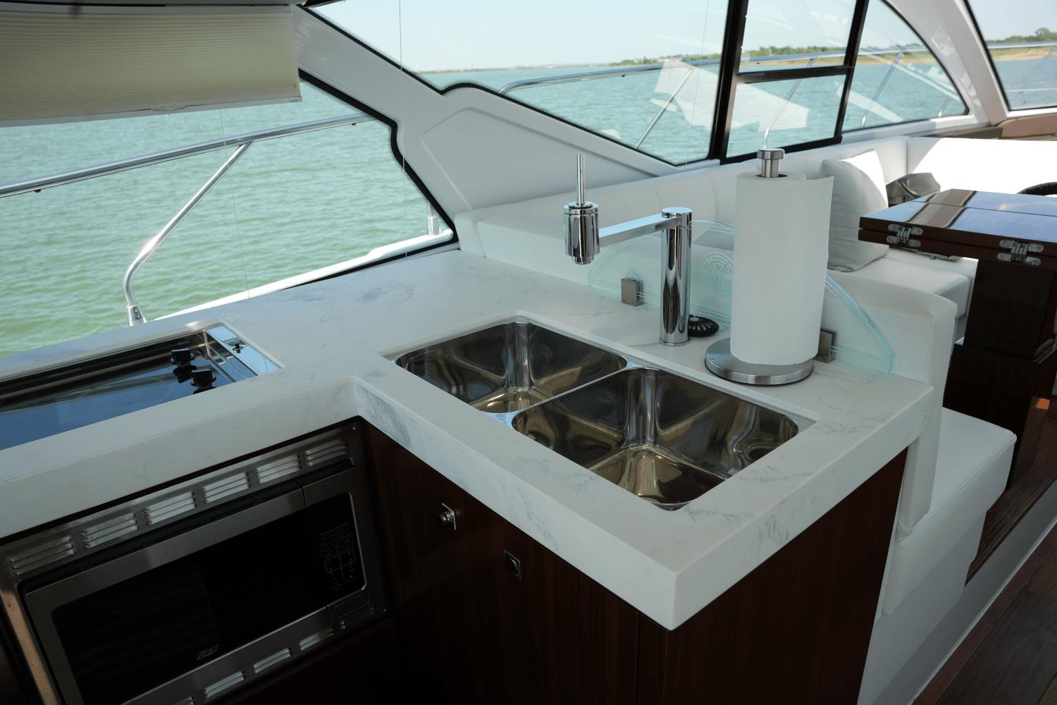 2022-cruisers-yachts-54-cantius-power-9729215-978294416-0-150520250826-33