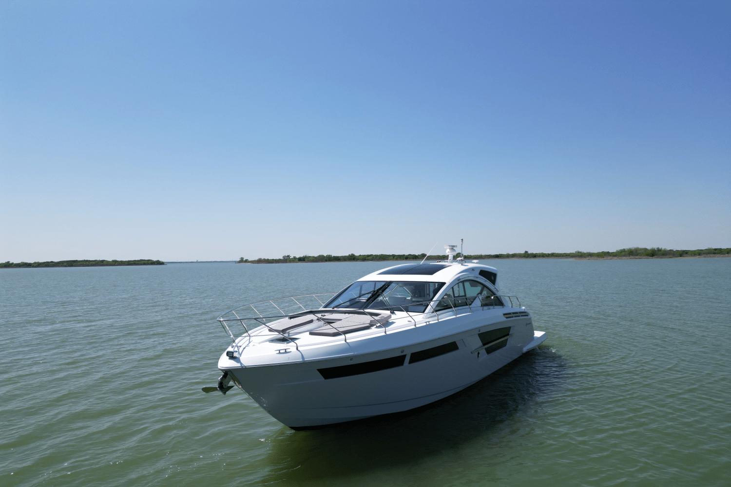 2022-cruisers-yachts-54-cantius-power-9729215-978294419-0-150520250826-6