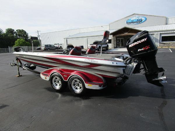 2011 Triton boat for sale, model of the boat is 21XS Elite & Image # 3 of 57