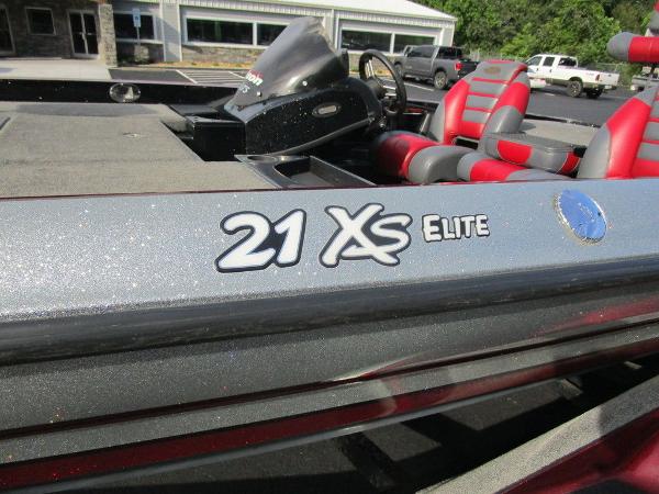 2011 Triton boat for sale, model of the boat is 21XS Elite & Image # 11 of 57