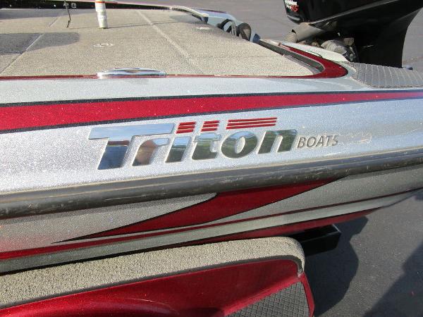 2011 Triton boat for sale, model of the boat is 21XS Elite & Image # 12 of 57