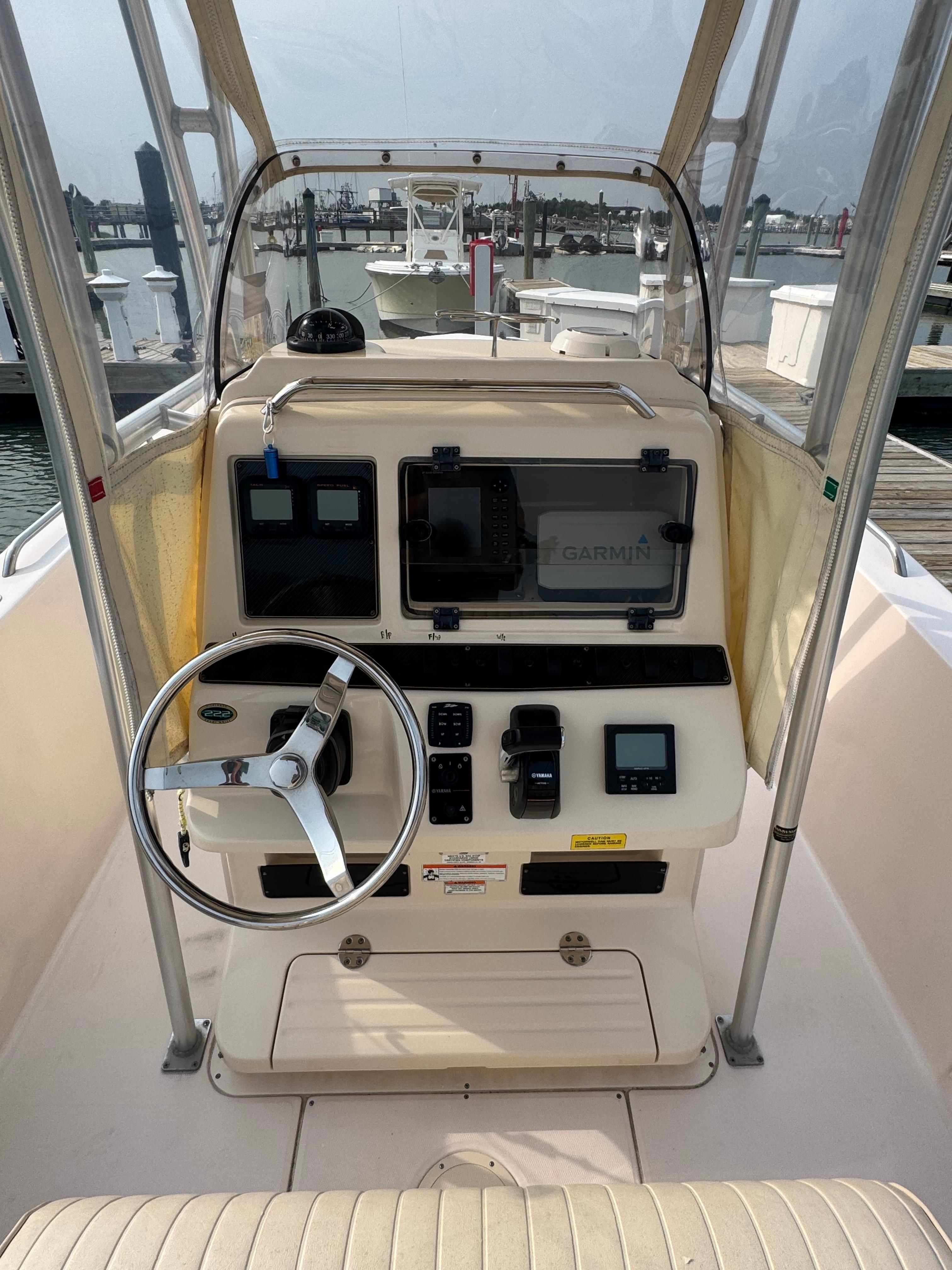 2010-grady-white-222-fisherman-power-9519223-981389232-0-050620251606-14