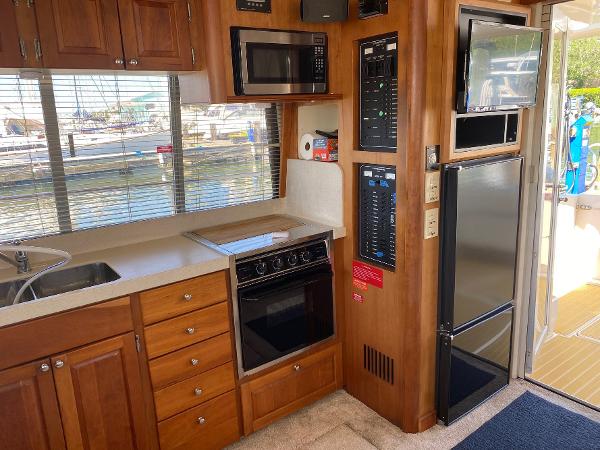 40' Mainship, Listing Number 100915990, Image No. 4