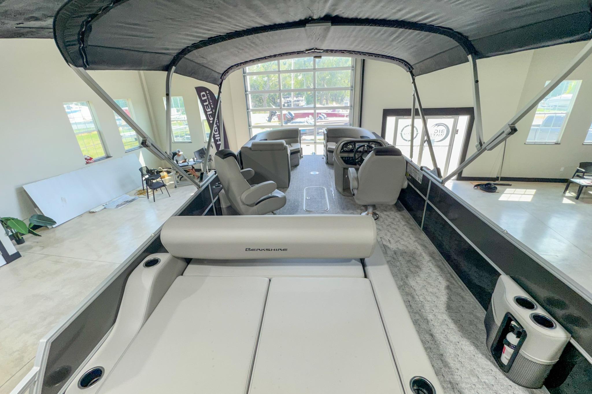2024 Berkshire 24UL LE B / Suzuki 150 - Image 2