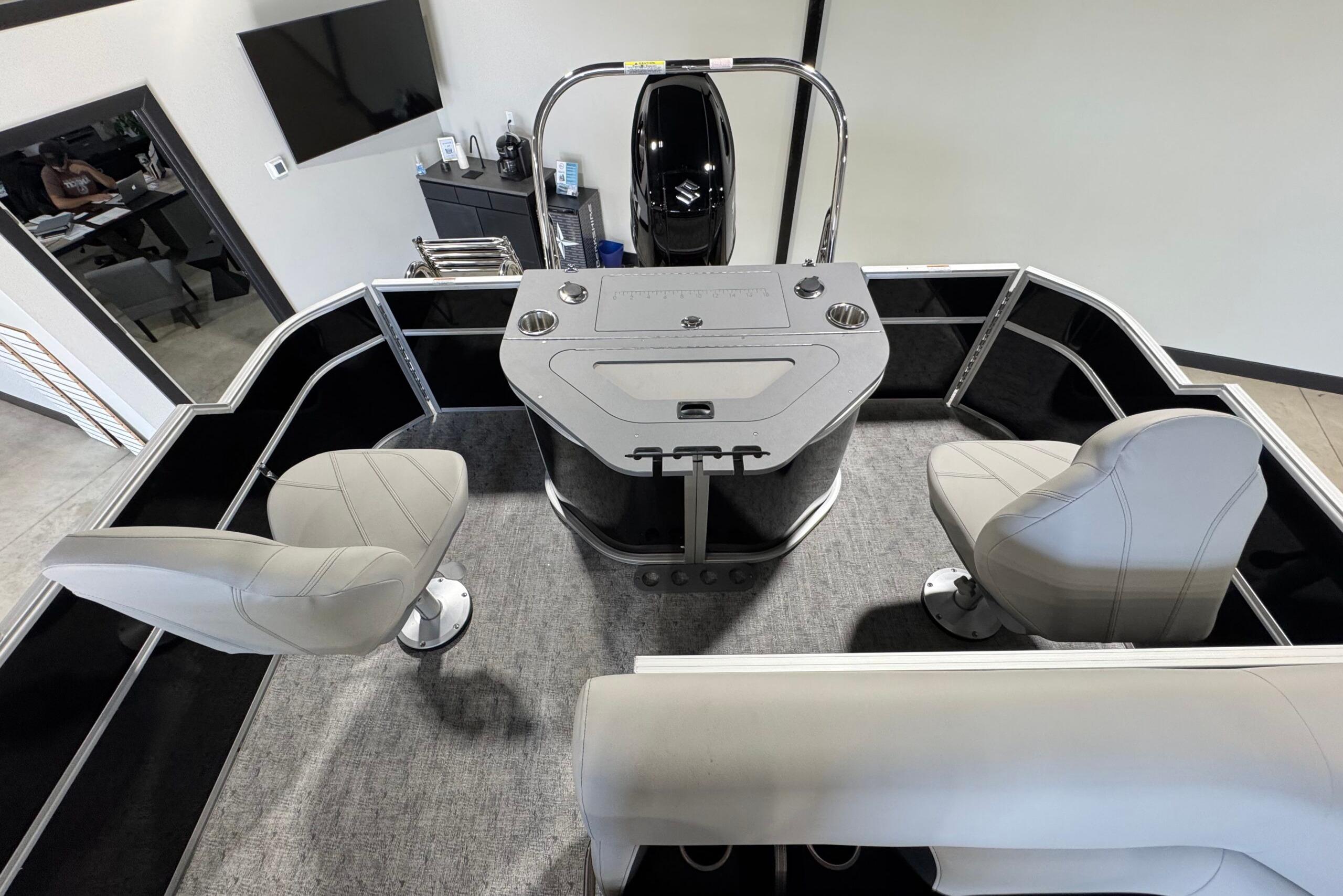 2025 Berkshire 22RFC LE / Suzuki 150 - Image 11