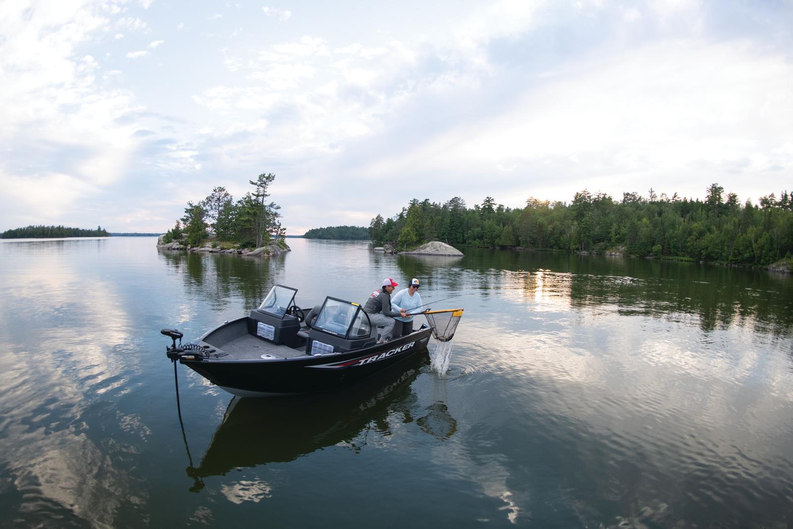 2026 Tracker Pro Guide V-175 WT Gallery