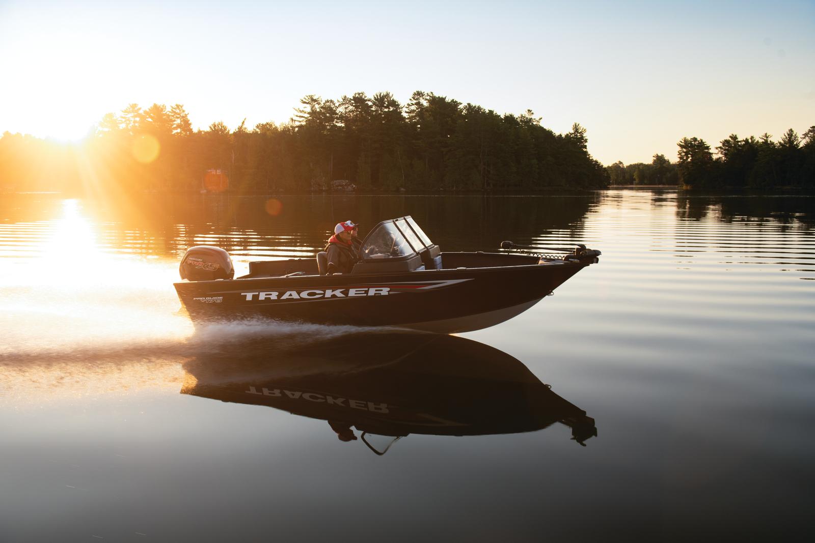 2026 Tracker Pro Guide V-175 WT Gallery