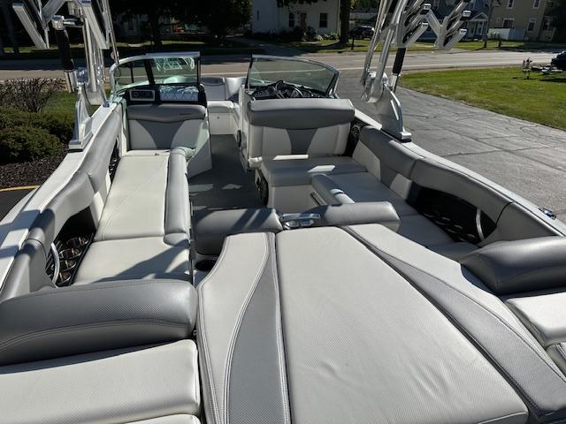 2016-mastercraft-x46-power-9529241-20240902083445779-1_XLARGE