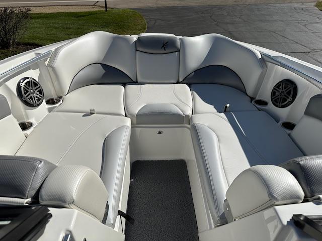 2016-mastercraft-x46-power-9529241-20240902083504890-1_XLARGE