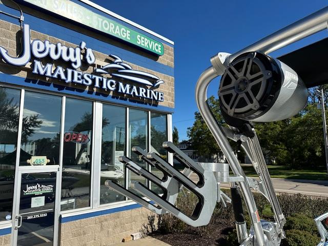 2016-mastercraft-x46-power-9529241-20240902083508989-1_XLARGE