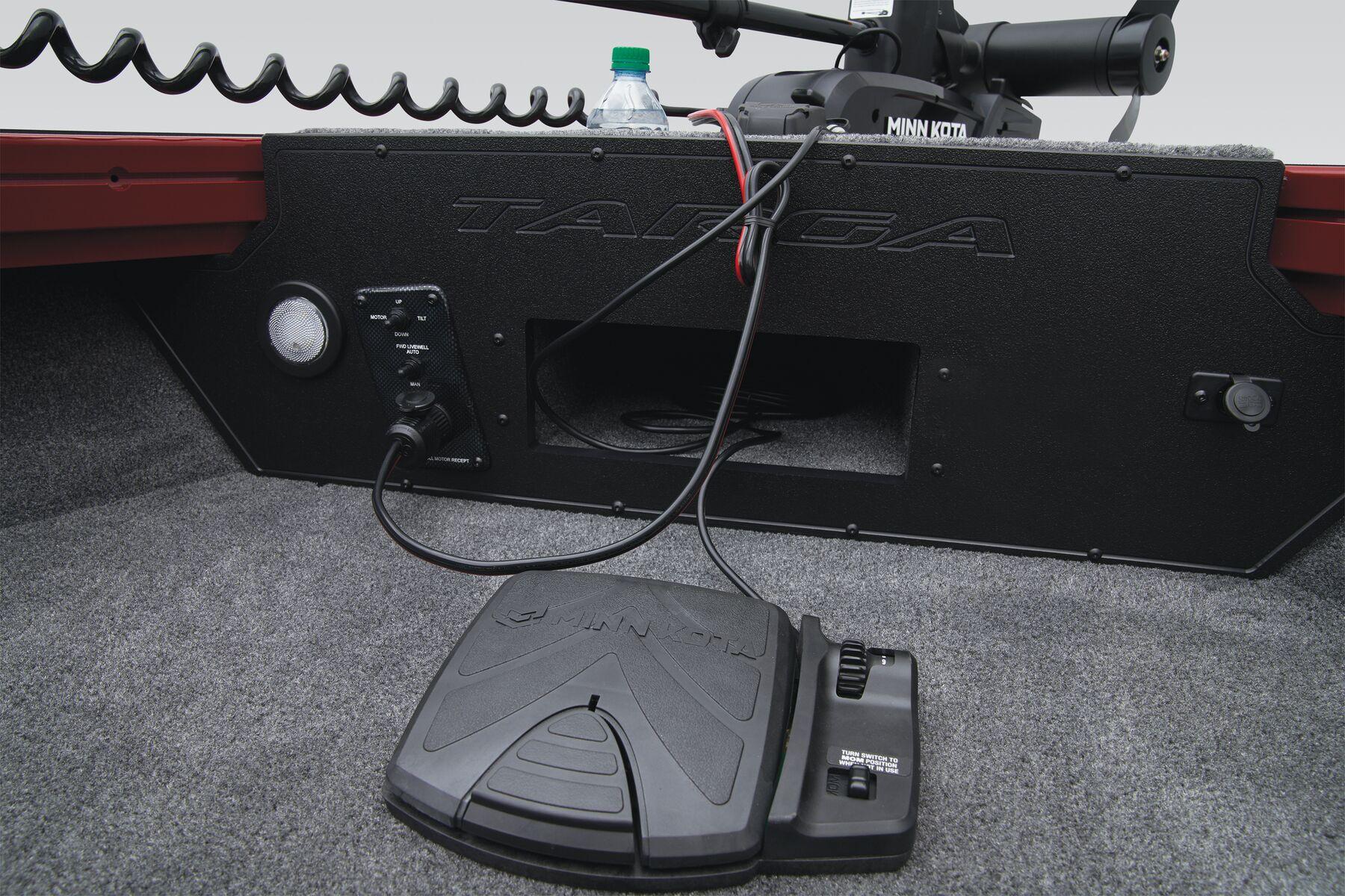 2026 Tracker Targa V-18 Combo Gallery