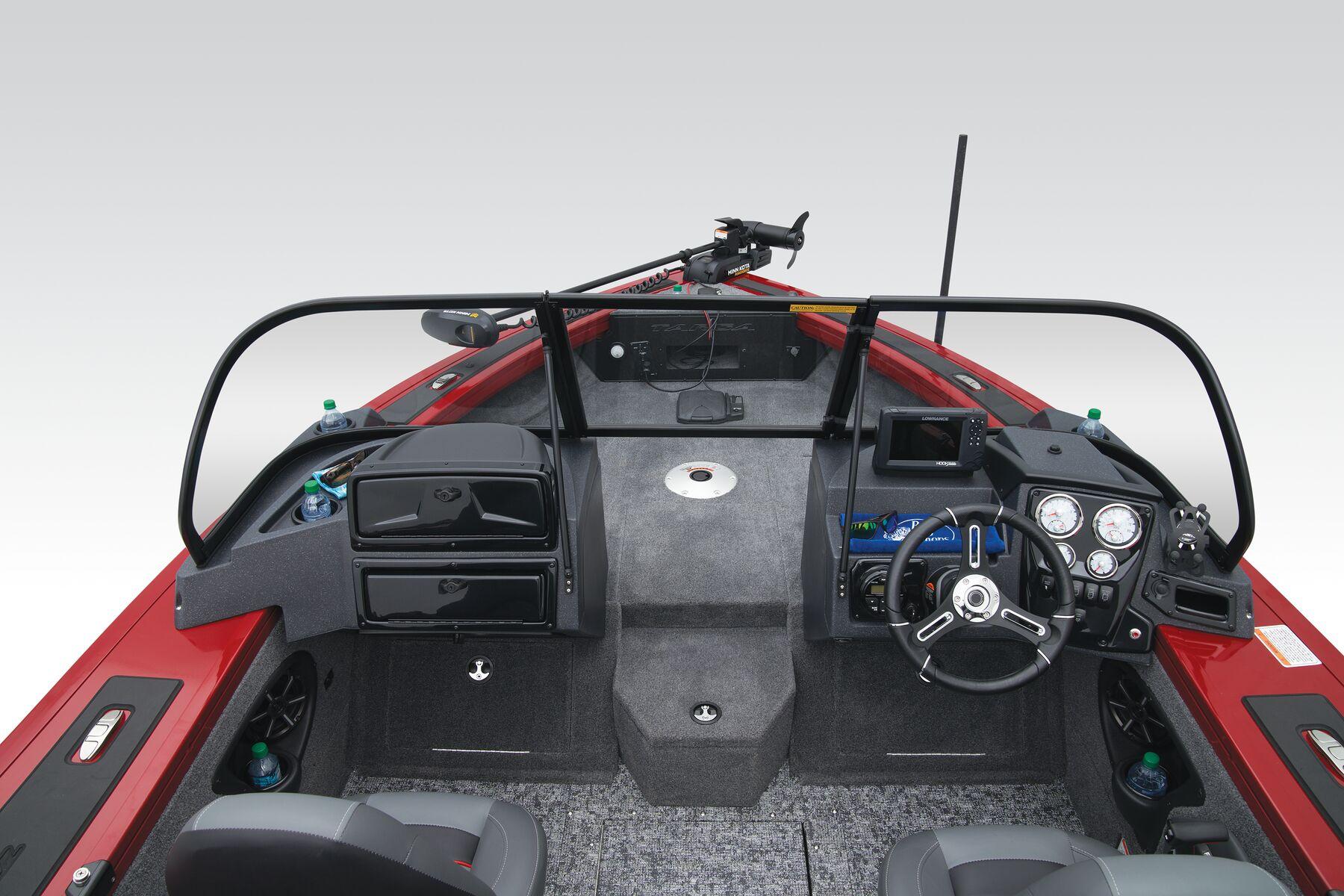 2026 Tracker Targa V-18 Combo Gallery