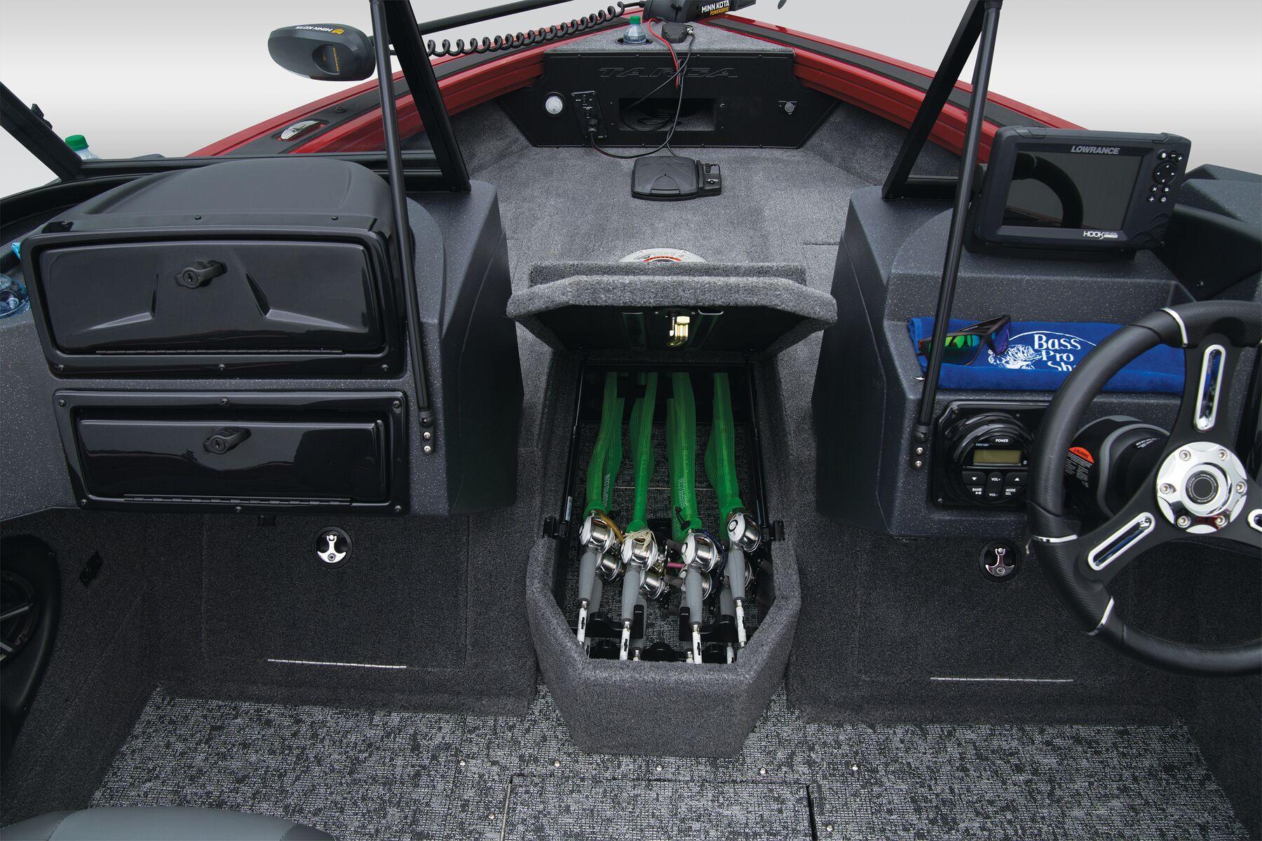 2026 Tracker Targa V-18 Combo Gallery