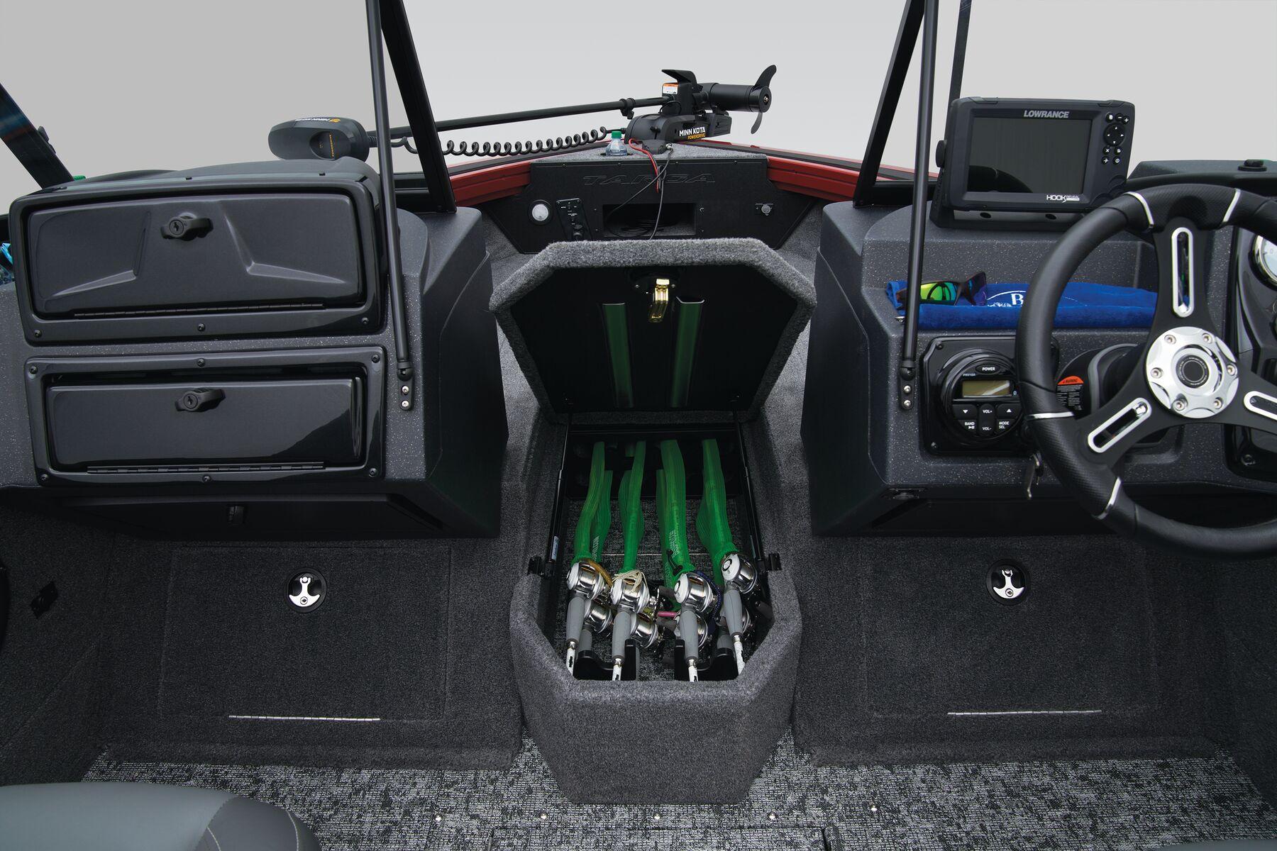 2026 Tracker Targa V-18 Combo Gallery